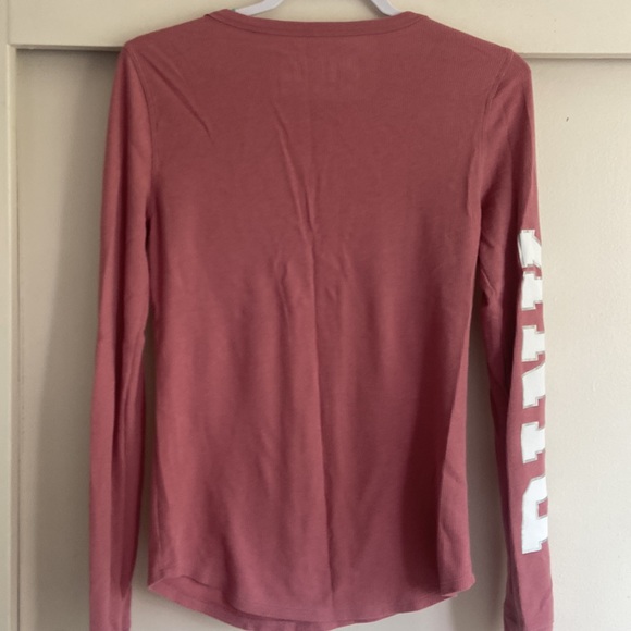 Victoria’s Secret long sleeve, Henny Pink Medium, fitted - Picture 4 of 4